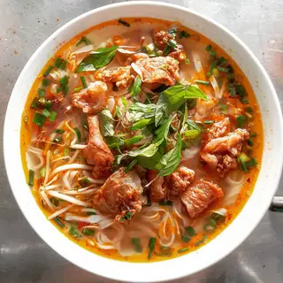 Hình ảnh Phở bò sốt vang 