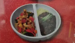 Hình ảnh Thịt heo chua ngọt và mì tương đen- 탕짜면