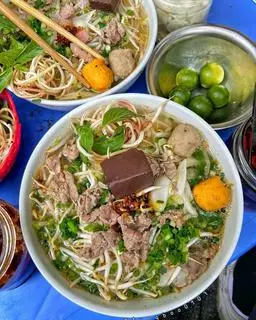 Hình ảnh Hủ tíu bò tái - bò viên