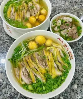 Hình ảnh Phở gà lòng trứng non