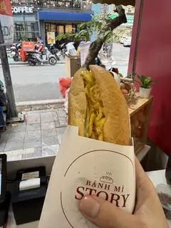 Hình ảnh Bánh Mì Pate Chả