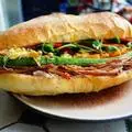 Hình ảnh Bánh Mì Xúc Xích - Trứng - Pate