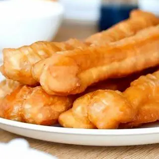 Hình ảnh 2 quẩy lớn