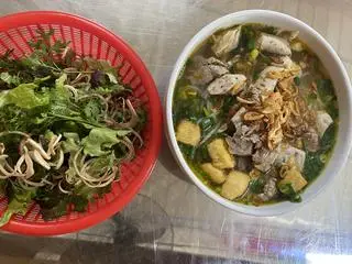 Hình ảnh bún riêu cua đậu