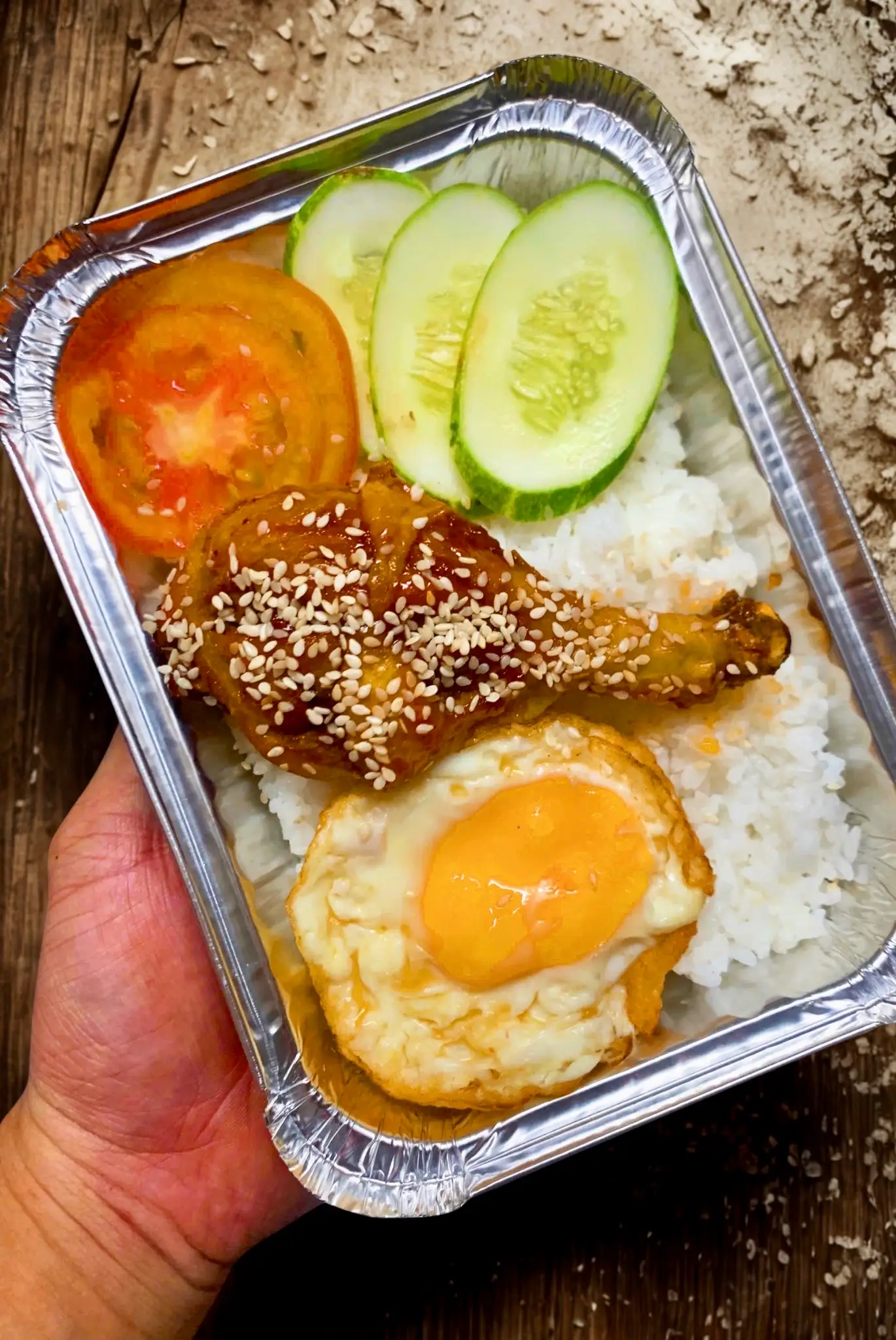 Hình ảnh Cơm đùi gà chiên sốt