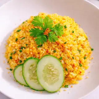 Hình ảnh Cơm chiên tỏi trứng