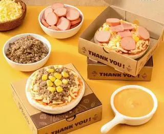 Hình ảnh pizza xúc xích (mini  - 10cm)