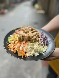 Hình ảnh Salad gà chiên