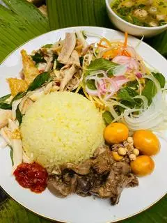 Hình ảnh Cơm Gà Thập Cẩm