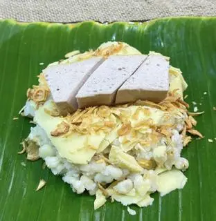 Hình ảnh Xôi Ngô Chả Quế