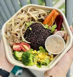 Hình ảnh Bowl Bò Xào Sốt Lê Hàn Quốc