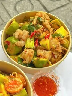 Hình ảnh chân gà rút xương sốt Thái 