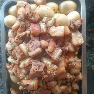 Hình ảnh Cơm trứng kho thịt