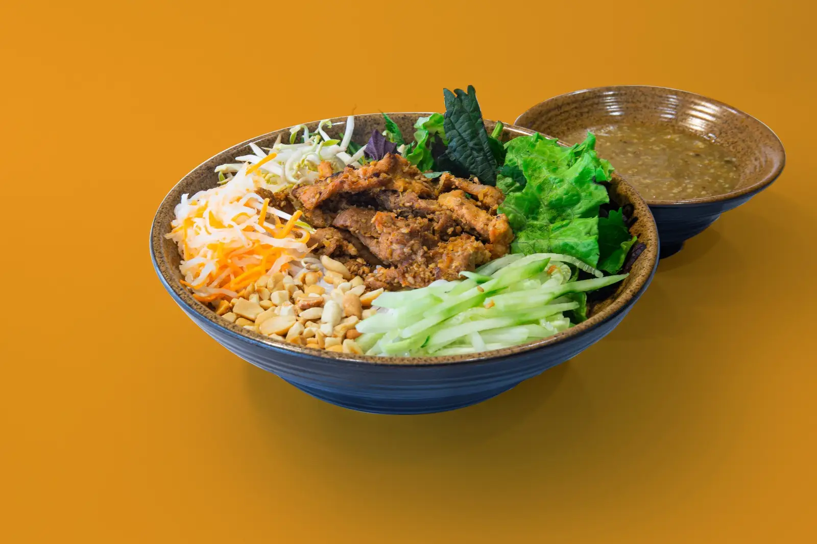 Hình ảnh Bún thịt nướng sốt tương