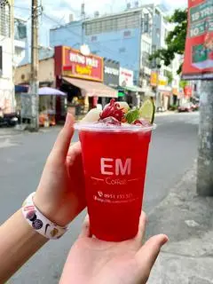 Hình ảnh Trà vải hồng đài (size phủ phê 700ml)