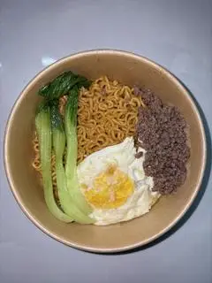 Hình ảnh  mì trộn bò trứng