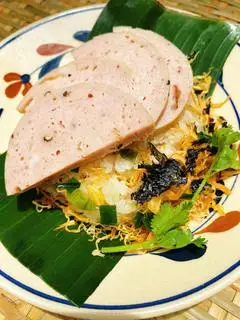 Hình ảnh Xôi chả lụa