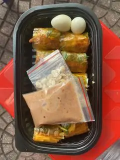 Hình ảnh Bánh tráng cuốn sốt đặc biệt 
