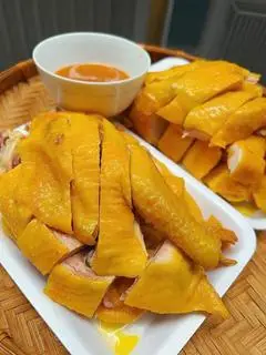 Hình ảnh 1 CON GÀ Ủ MUỐI 