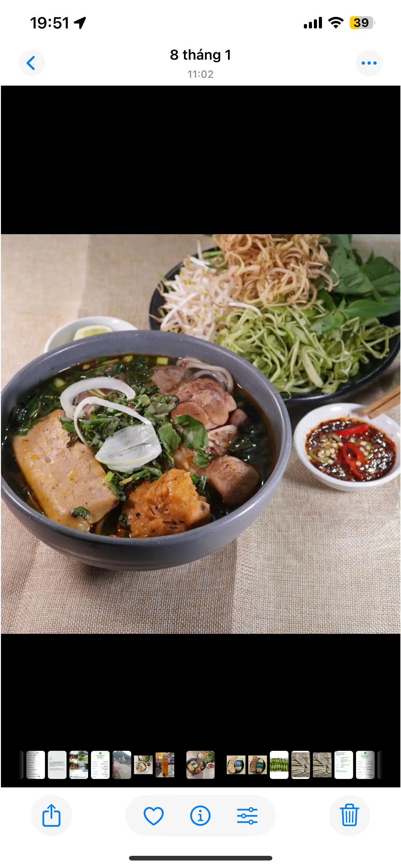 Hình ảnh Món đỉnh tuyệt đối ( Bún bò thơm ngon nước dùng đậm đà)