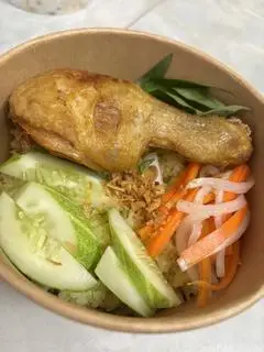 Hình ảnh Cơm gà xối mỡ