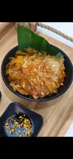 Hình ảnh Bánh tráng phơi sương sa tế - vừa