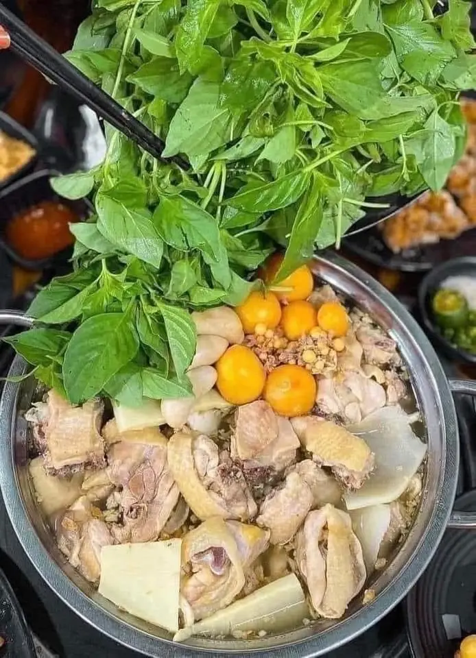 Hình ảnh Bún Gà Lá É -Nhỏ