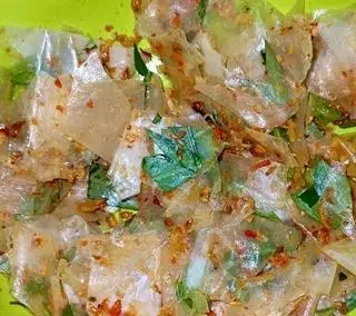 Hình ảnh Bánh tráng trộn tỏi phi sate