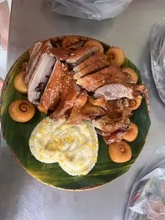 Hình ảnh Combo2 : 1 vịt, 4 bánh bao