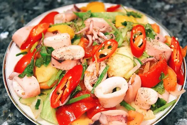 Hình ảnh Cơm Mực Xào Chua Ngọt