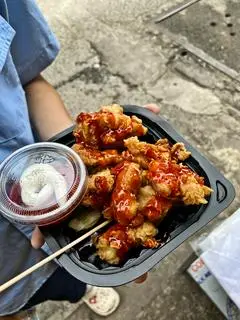 Hình ảnh Gà Viên Giòn Sốt Cay Ngọt HQ