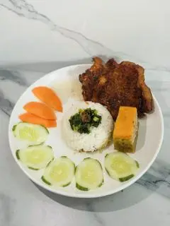 Hình ảnh Cơm Tấm Sườn Chả