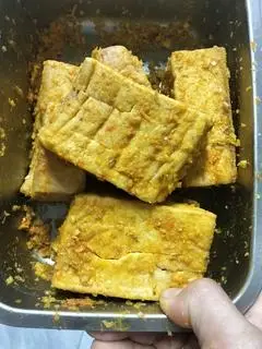 Hình ảnh cơm  đậu hủ muối xã ớt chiên 