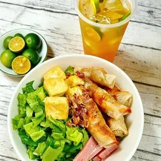 Hình ảnh bún nước tương ram tôm đất .*1ly trà tắt 