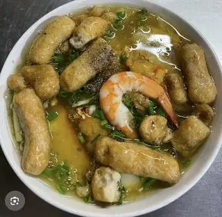 Hình ảnh bánh canh tôm+bò viên+trứng cút