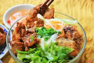 Hình ảnh Bún thịt nướng - nem nướng - chả giò