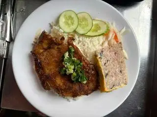 Hình ảnh Cơm Sườn Chả