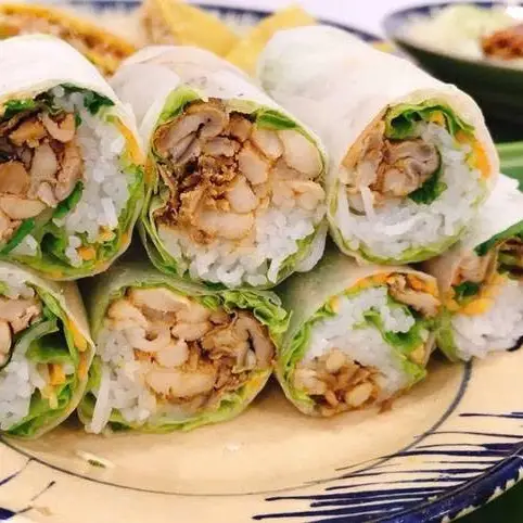 Hình ảnh gỏi cuốn thính chay
