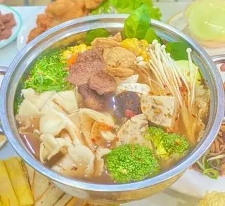Hình ảnh Lẩu thái chua cay - 4 người