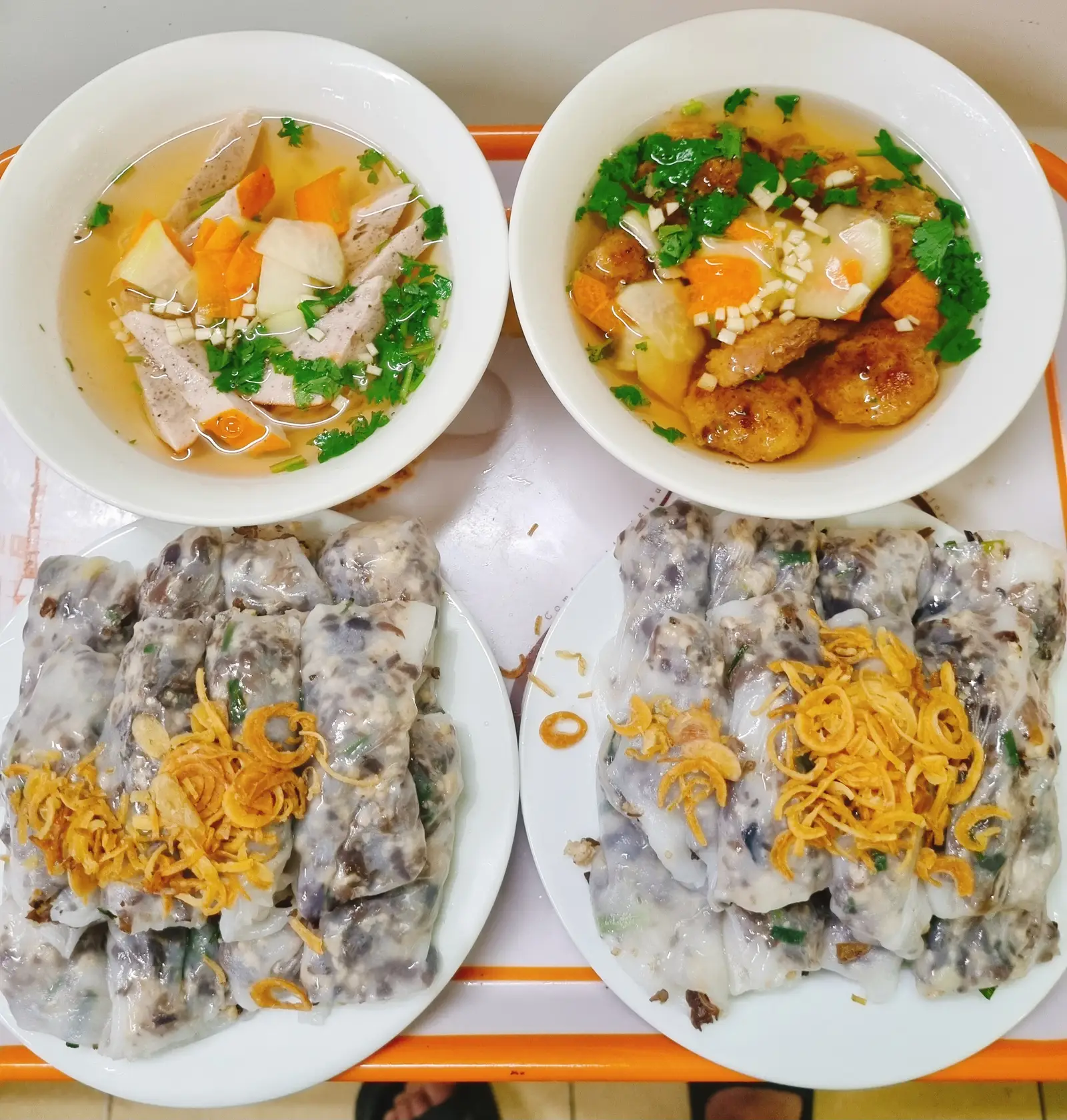 Hình ảnh bánh cuốn nhân thịt chả quế