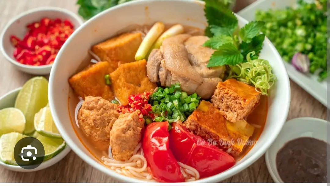 Hình ảnh bún riêu cua + giò 