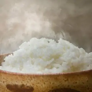 Hình ảnh Cơm thêm + mắm thêm