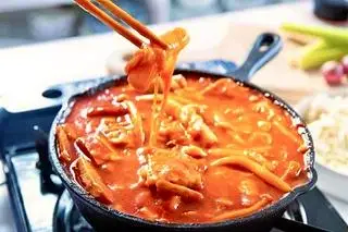 Hình ảnh Chả cá sốt cay Hàn Quốc
