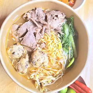 Hình ảnh Mì Chua Cay Bò , Mọc