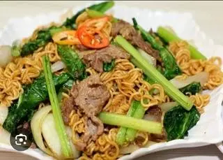 Hình ảnh Mì xào bò