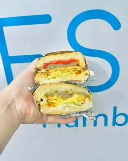 Hình ảnh Burger bò phô mai
