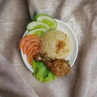Hình ảnh Cơm Gà Xối Mỡ + Canh Rong Biển