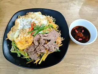 Hình ảnh Mì Xào Bò Trứng