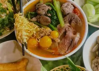 Hình ảnh Mì Tim Trứng Non Chua Cay