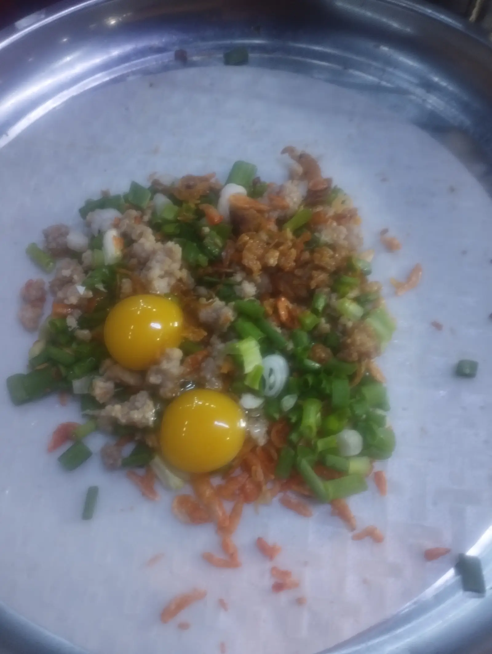 Hình ảnh Bánh tráng nướng trứng hành - thịt - ruốc